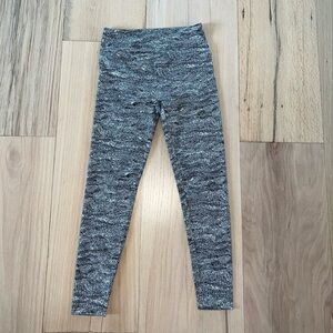 Koran Activewear Leggings / Yoga Pants Women’s Small